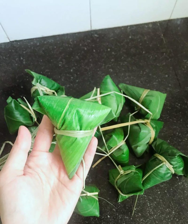 包粽子的粽叶是什么叶子（粽子叶是什么植物的叶子图片）-2