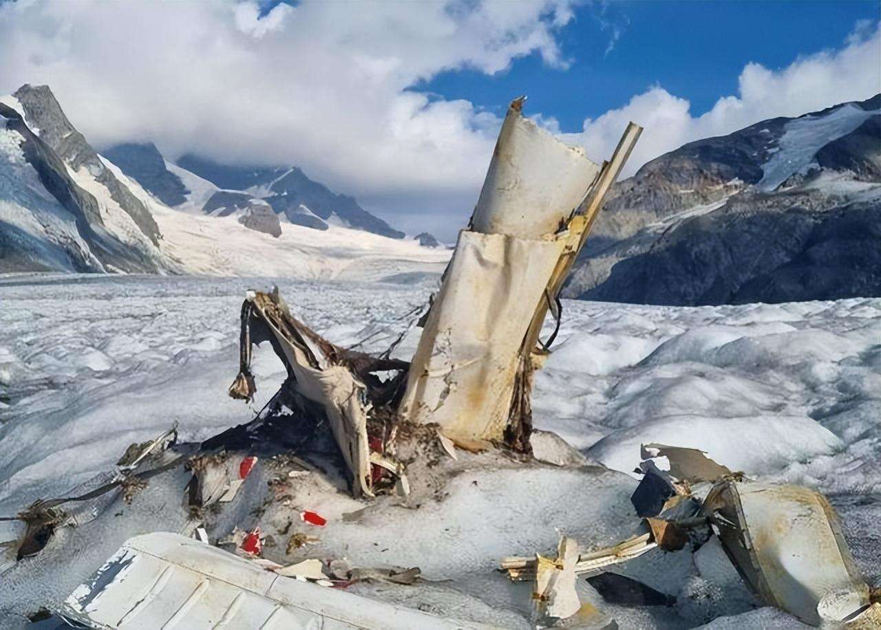 冰川消融致54年前坠机残骸现身背后让人反思！全球气候问题亟待解决